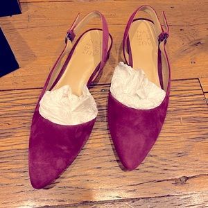 Banks slingback pumps size 8 wide, boisenberry suede